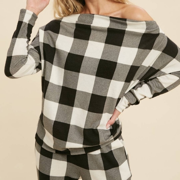 Buffalo Plaid off shoulder top NWOT! - Picture 3 of 4
